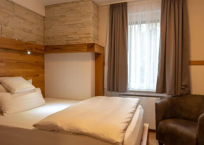 מלון Post Mit Klimaanlage 3*